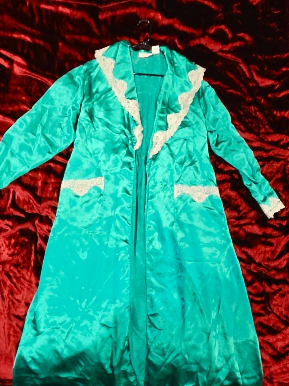 Victoria’s Secret Vintage Emerald Green Satin Lace Peignoir Robe M
